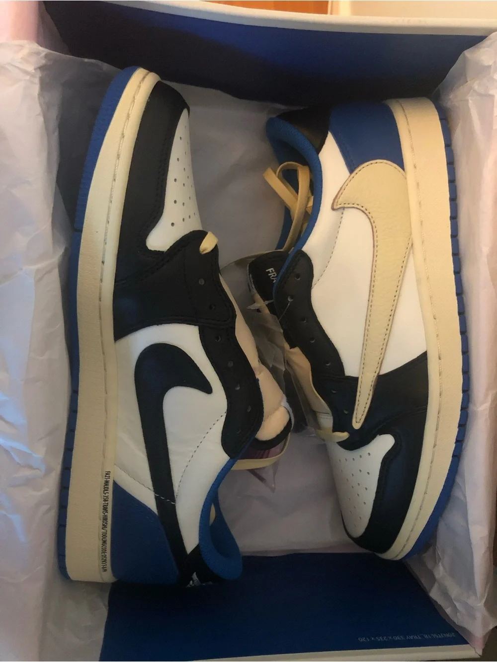 Jordan Retro High-Top Sneakers - White/Black/Cream